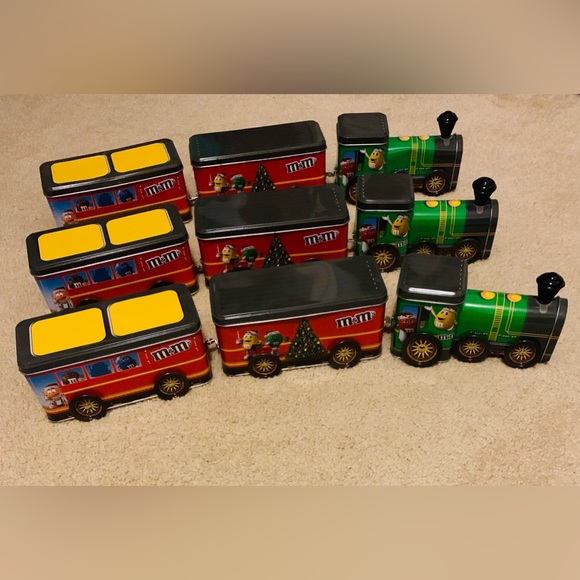 M&M Christmas Train Sets - Picture 1 of 8